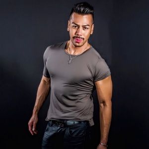 Meet your Posher, Aristotle